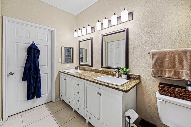 Building Photo - 4333 Bayside Village Dr