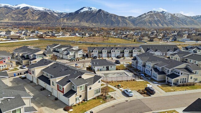 Building Photo - 1250 W 2420 S