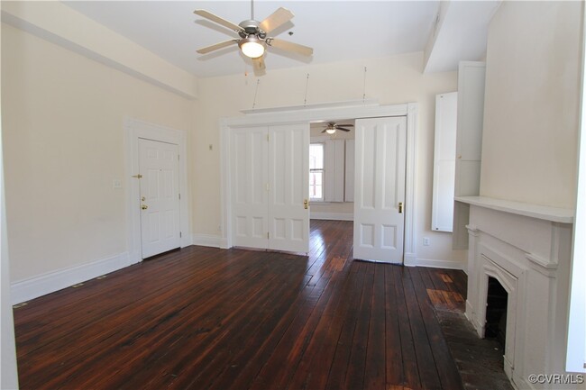 Building Photo - 219 N 19th St