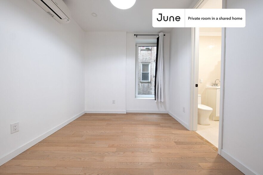 Building Photo - Room in Shared 4 bed/2 bath home