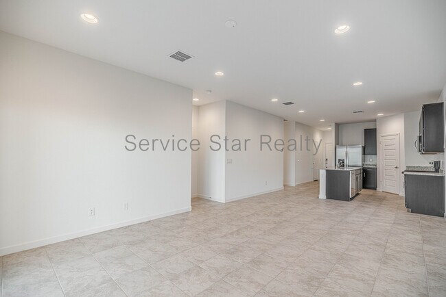 Building Photo - 5549 E Cinder Ln
