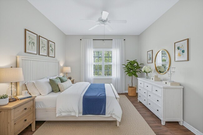 Building Photo - 625 Fairway Dr