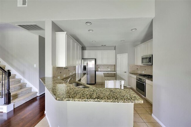 Building Photo - 12814 Bedell Bridge Ln