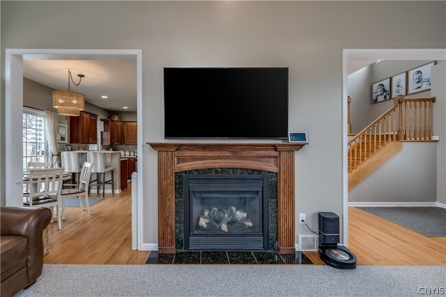 Building Photo - 117 MillCreek Ln