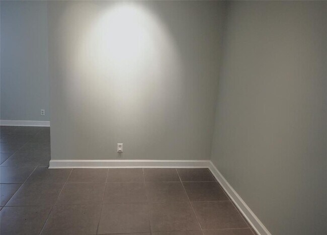Building Photo - 6473 Hart Ln