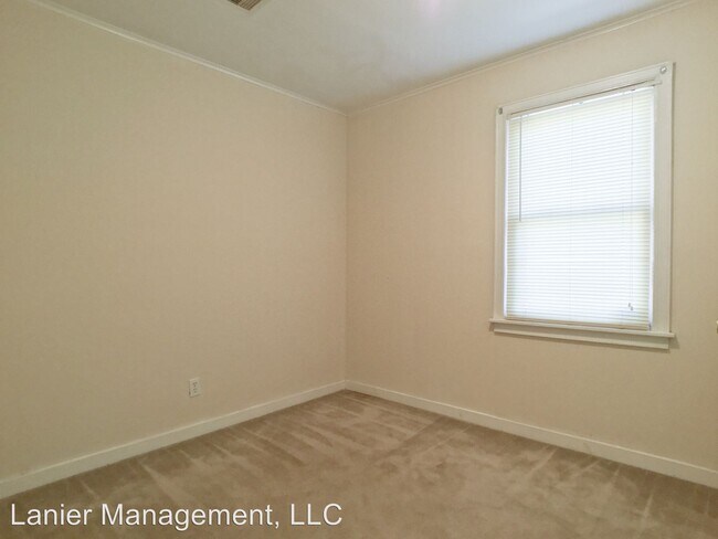Building Photo - 3 br, 1 bath House - 249 Birchfield Dr
