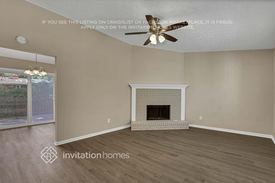 Building Photo - 3987 Majestic Dr SW