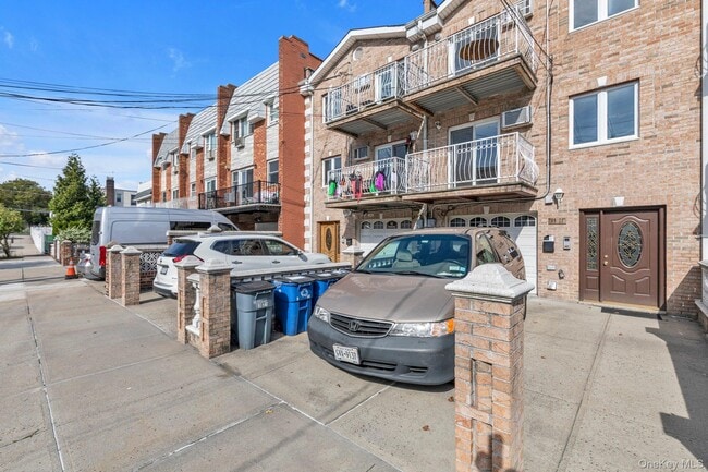 Building Photo - 69-21 62nd Dr