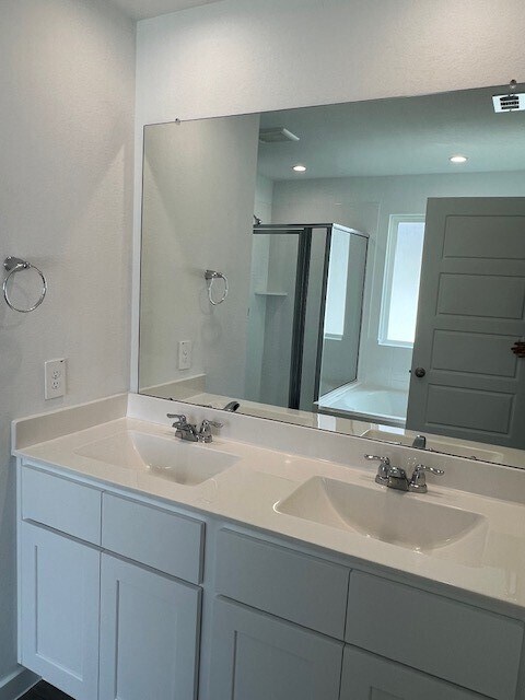 Building Photo - 1006 Perezia Ct