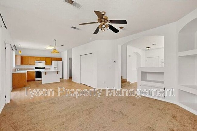 Building Photo - 10027 Silverton Dr NW