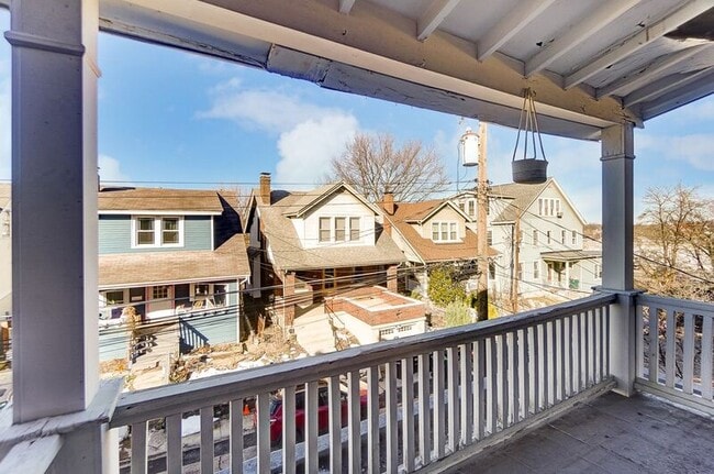 Building Photo - 3636 Besuden Ct