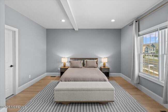 Building Photo - 1613 Ocean Ave