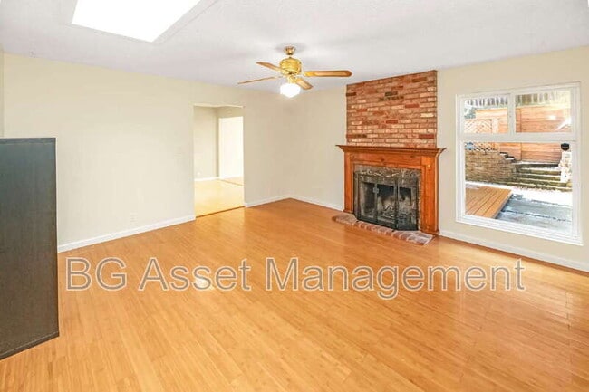 Building Photo - 1550 Kildare Way