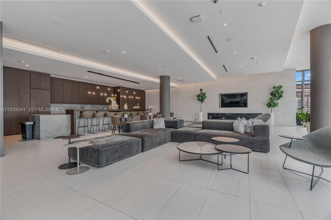 Building Photo - 3900 Biscayne Blvd