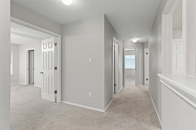 Building Photo - 3304 Kissman Dr