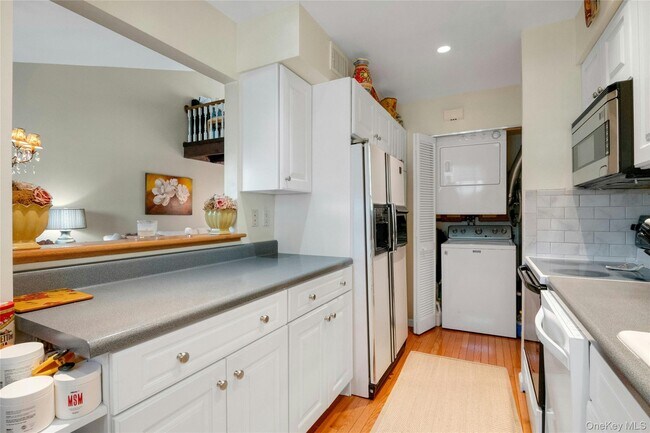 Building Photo - 208 Harris Rd