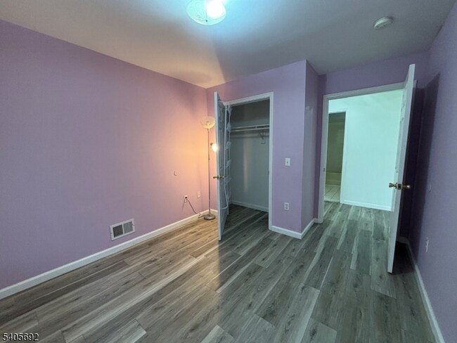 Building Photo - 116 Chariot Ct