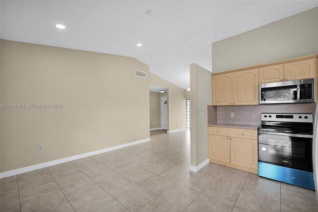 Building Photo - 4471 SW 138th Ct