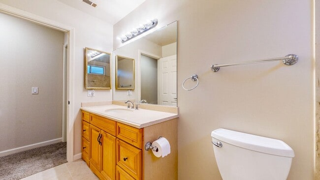 Building Photo - Meticulously Maintained Four Bedroom Singl...