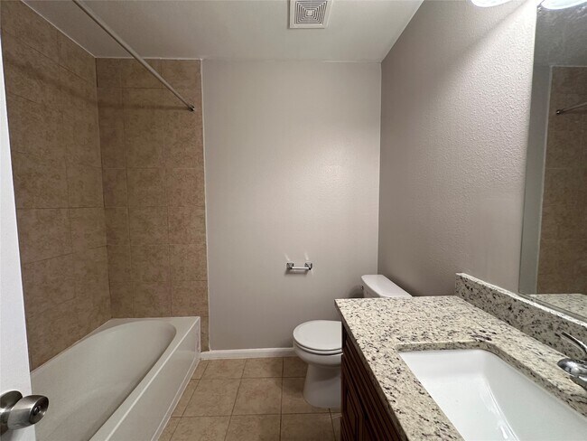 Building Photo - 11114 Beverley Pk St