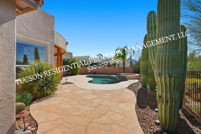 Building Photo - 13245 N Booming Dr