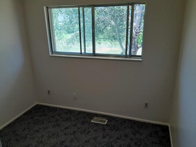 Building Photo - 10295 UT-165
