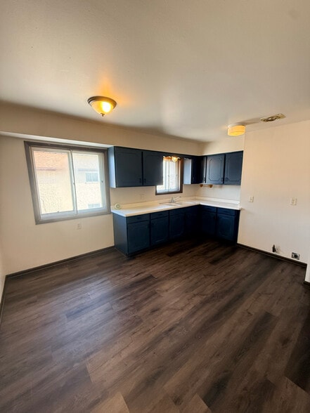 Building Photo - 8803 W Thurston Ave