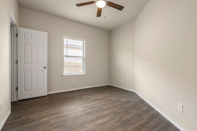Building Photo - 9211 Canyon Bnd