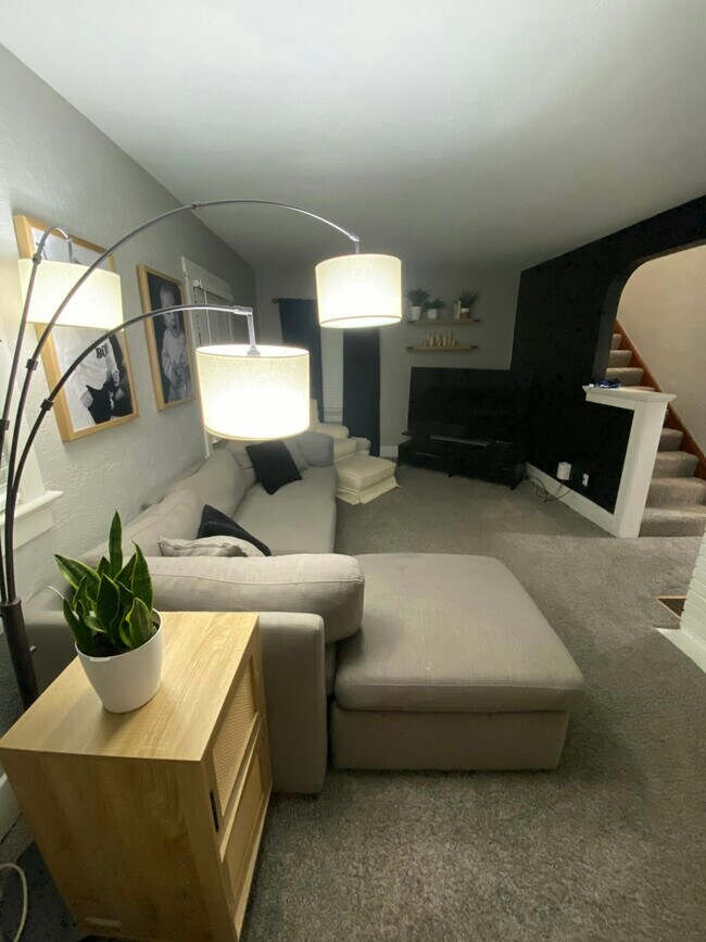 Building Photo - 563 Broad Blvd