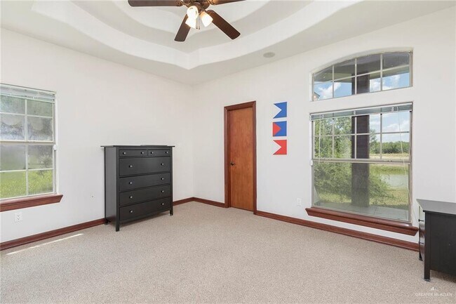 Building Photo - 1213 Rhett Dr