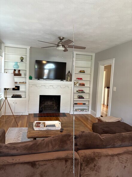 Building Photo - 51 Algonquin Rd