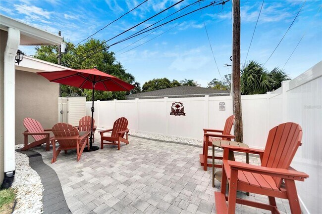 Building Photo - 1462 Cleveland St