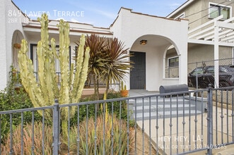 Building Photo - 849 Laveta Terrace