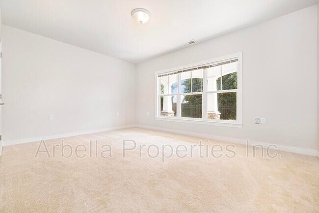 Building Photo - 211 University Pkwy