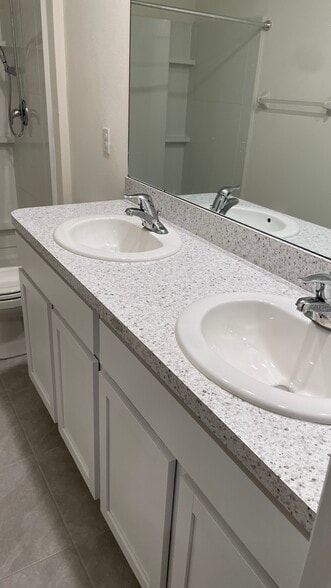 Master Bathroom - 3525 Marigold Patch Ct