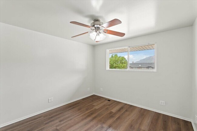 Building Photo - 775 1st St