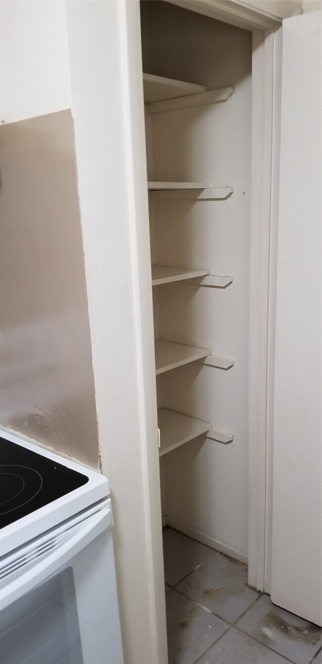 Building Photo - 10822 Lynbrook Dr