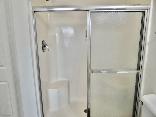 Building Photo - All Inclusive Seasonal Rental Available 11/1/25-4/30/26