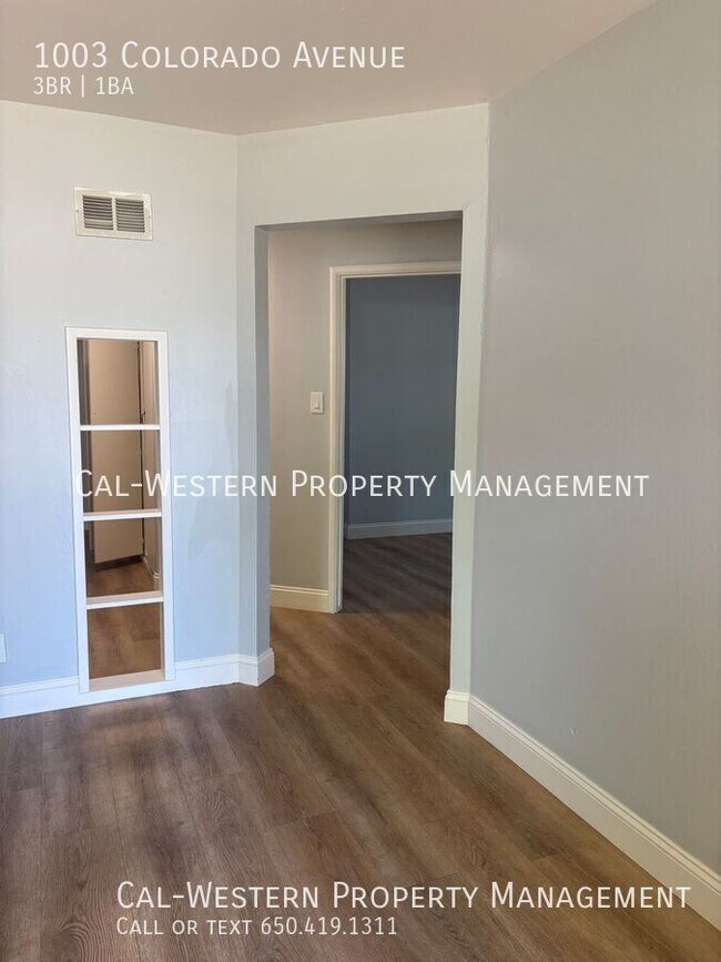 Building Photo - 1003 Colorado Ave