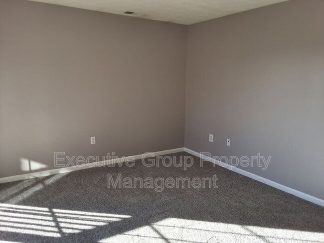 Building Photo - 103 Kenilworth Ct