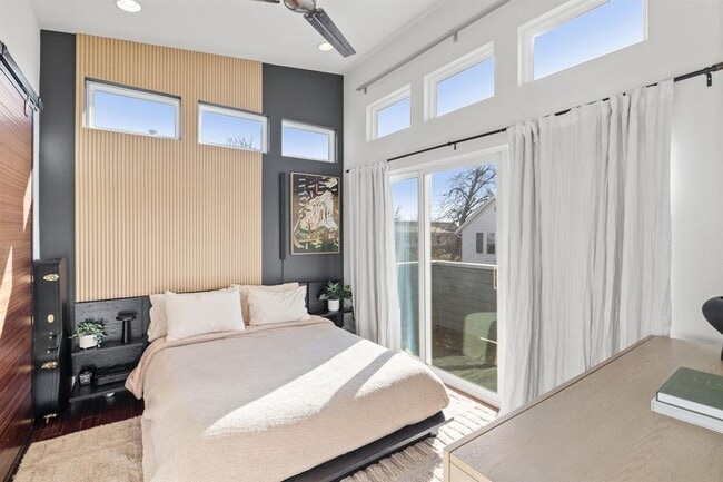 Building Photo - 1904 E 17th St