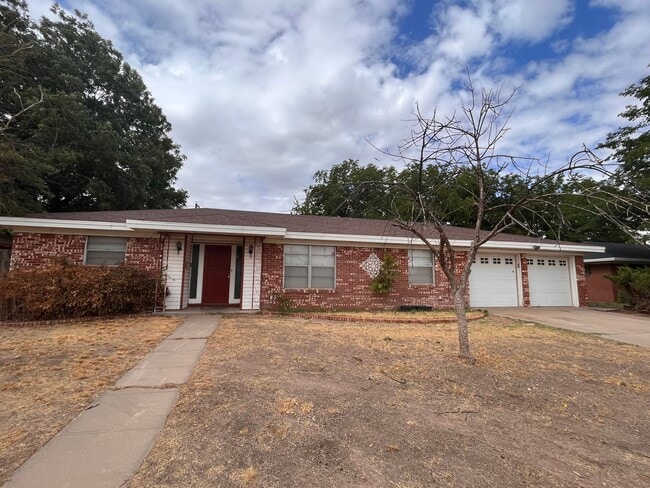 Primary Photo - Large home available now!