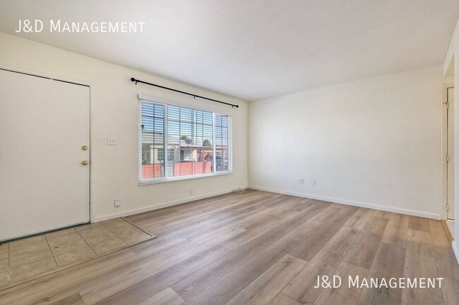Building Photo - 3341 Chamoune Ave