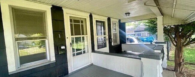 Building Photo - 1229 Shadyside Ave SW