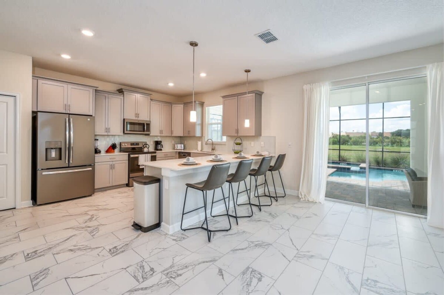 Building Photo - 2878 Stanza Ct