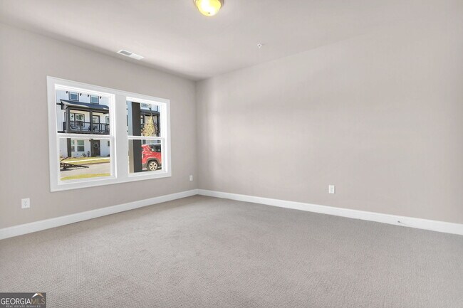 Building Photo - 423 Lincoln St