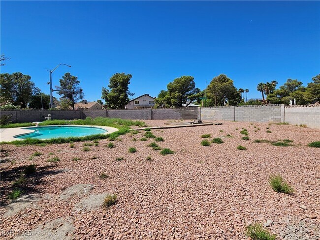 Building Photo - 4525 Troy St