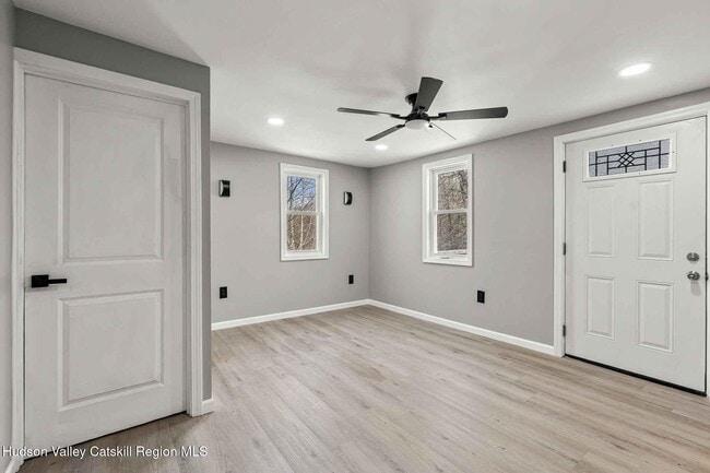 Building Photo - 2961 Cottage Pl