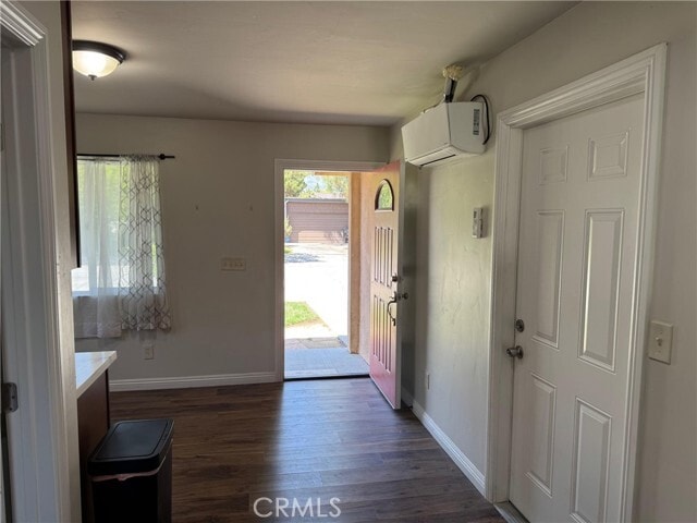 Building Photo - 3298 N Arrowhead Ave