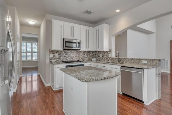 Building Photo - 1538 Cliff Creek Dr